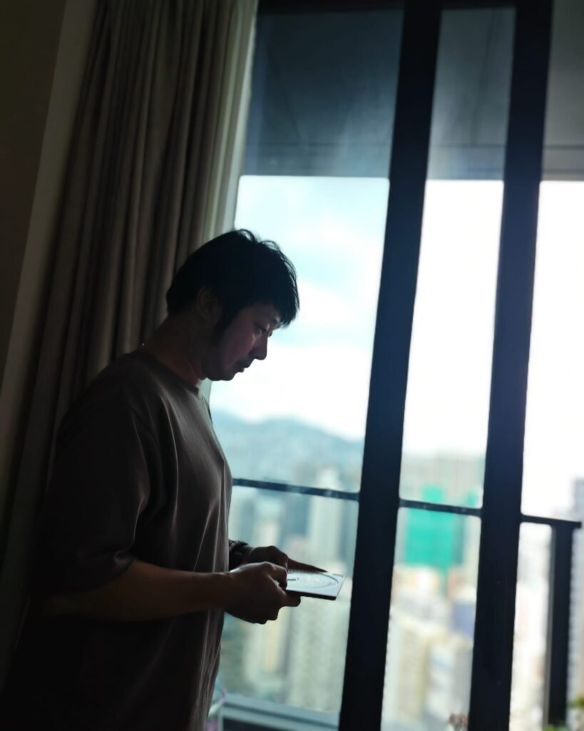 言師傅於高層住宅單位以羅盤定坐向